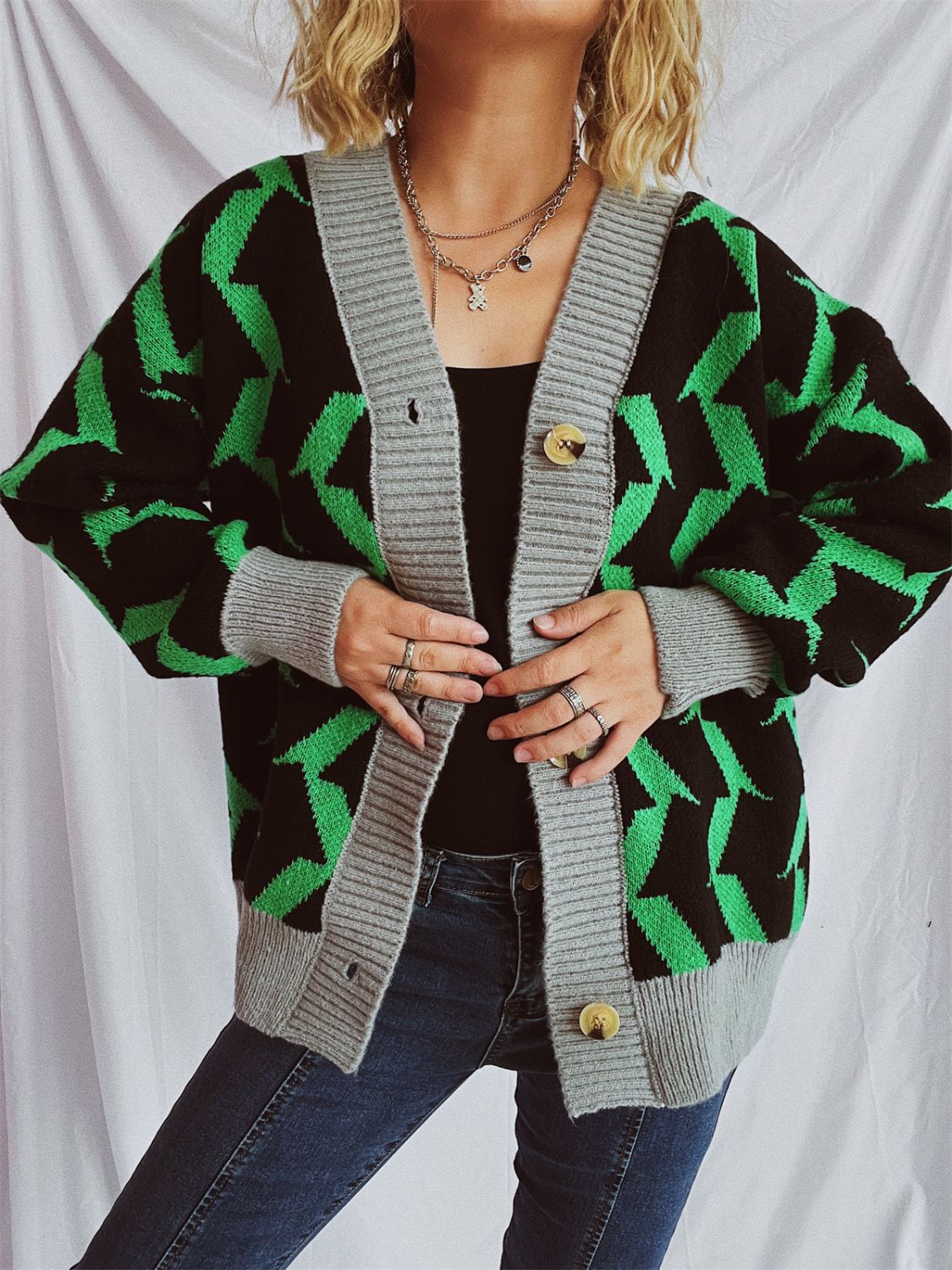 Contrast Trim Geometric V-Neck Long Sleeve Cardigan