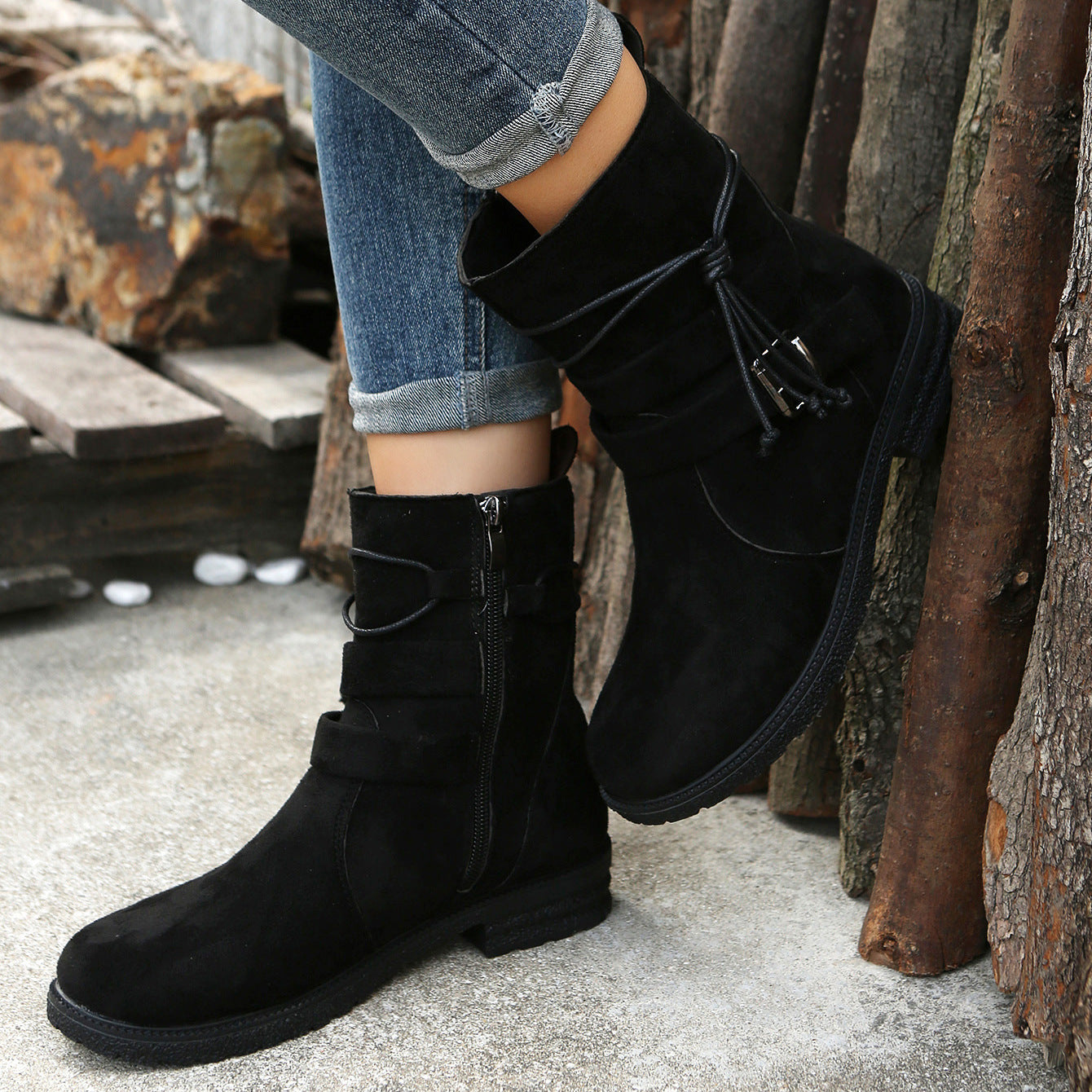 Suede Side Zip Round Toe Boots